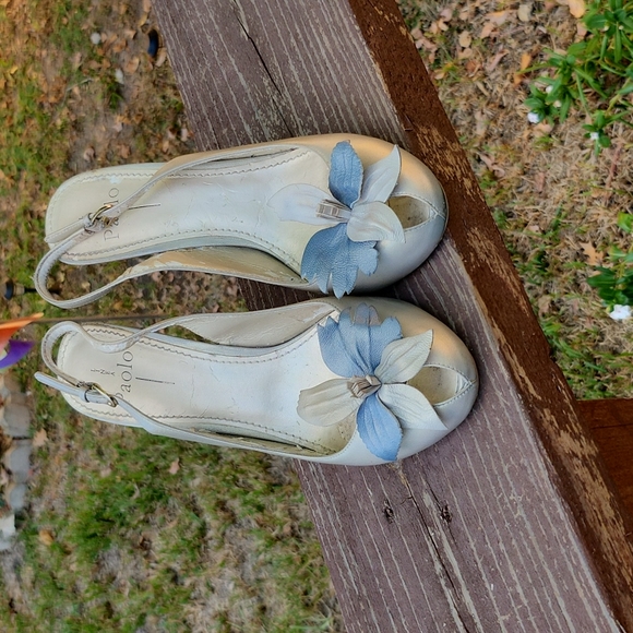 Linea Paola Peep Toe Stilettos - Picture 3 of 9